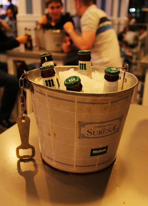 1098088_10151654379774234_1113425708_n