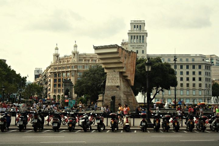 582777_10151041171879234_553043402_n