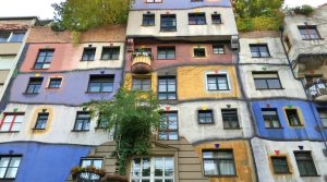 a669e8326b2eb25c389afc1fb0937b14-hundertwasserhaus